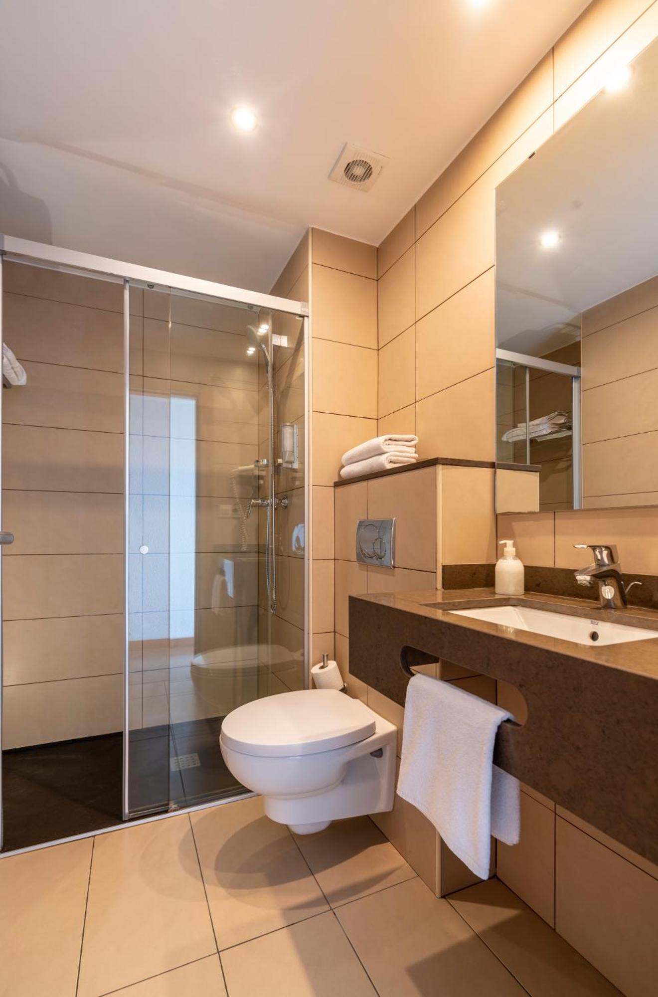 Almirall Apartaments Λορέτ Ντε Μαρ Εξωτερικό φωτογραφία