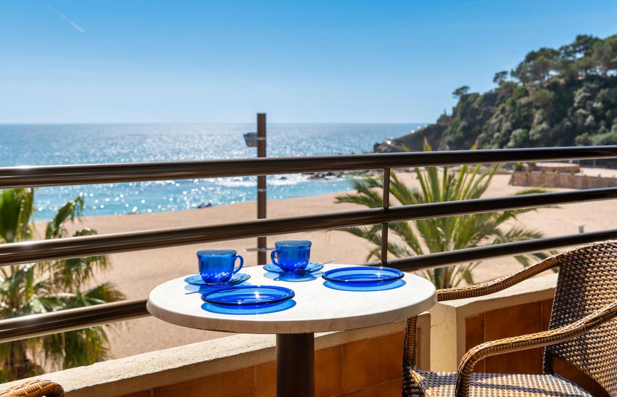 Almirall Apartaments Λορέτ Ντε Μαρ Εξωτερικό φωτογραφία